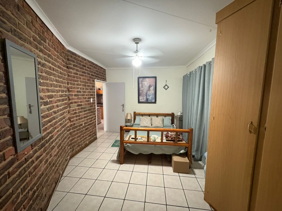 3 Bedroom Property for Sale in Safari Gardens North West